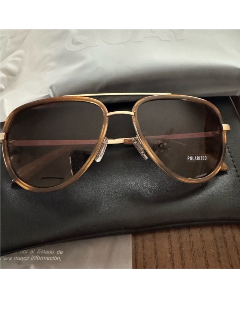 NWT QUAY Aviator Polarized Sunglasses in Brown and Gold